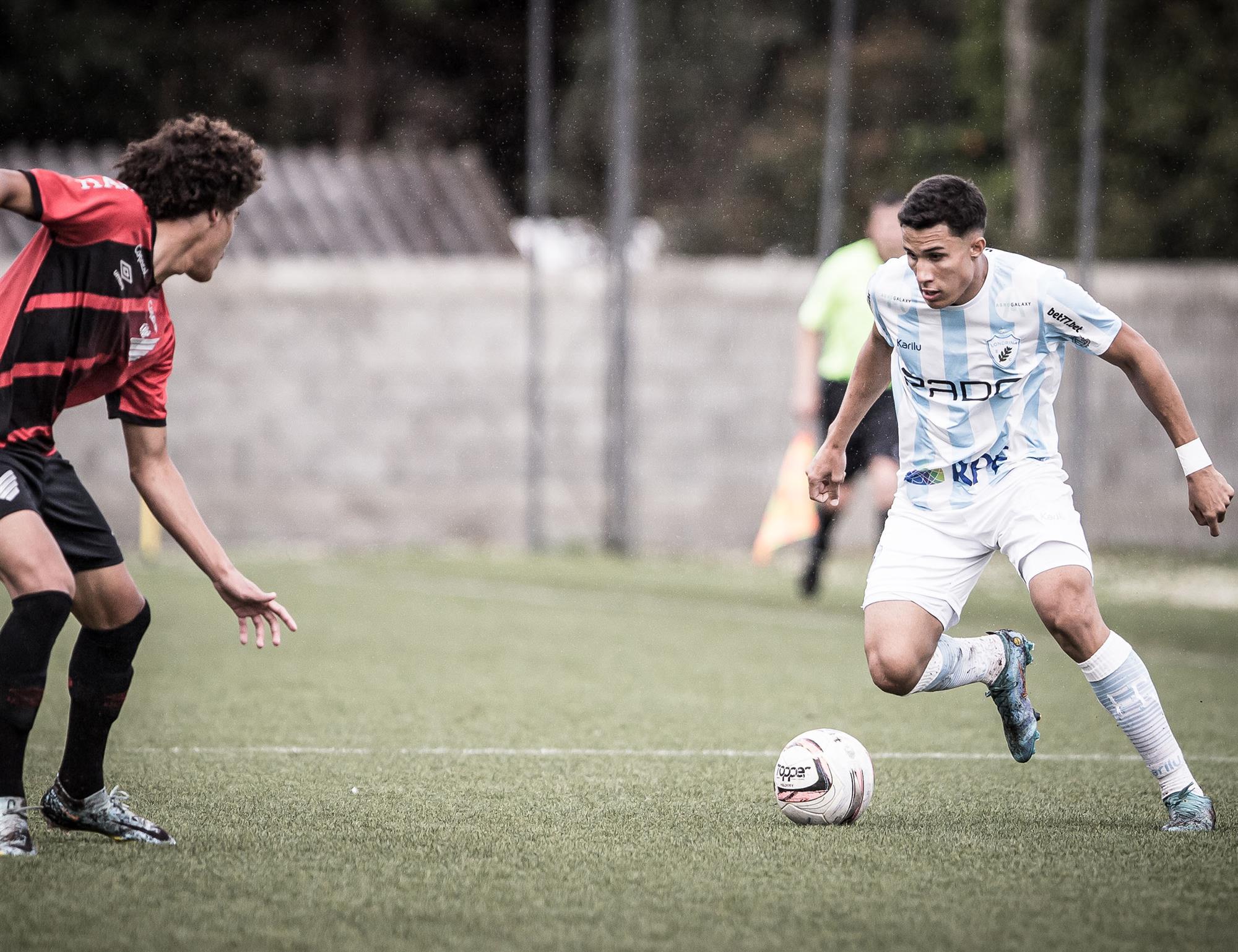 Tubarãozinho sofre revés do Athletico em Curitiba
